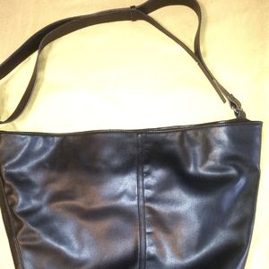 Nwot WORTHINGTON Crossbody